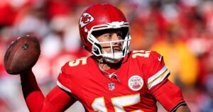 Hy vọng Super Bowl của Chiefs 'sống lại' sau chiến thắng kịch tính 8 Hy vọng Super Bowl của Chiefs ‘sống lại’ sau chiến thắng kịch tính