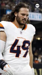 Alex Singleton của Denver Broncos tiết lộ cuộc chiến ung thư