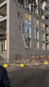 Nga tấn công Kyiv khi đàm phán hòa bình tiếp diễn