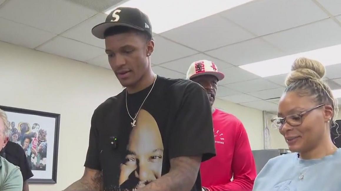 3813F42F281B34F3D6E2D9911ACB2D40