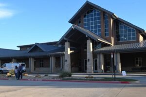 Kết quả bỏ phiếu sớm cho thấy Madison Lopez dẫn trước trong cuộc đua vào Hội đồng Quản trị Lewisville ISD 25 Kết quả bỏ phiếu sớm cho thấy Madison Lopez dẫn trước trong cuộc đua vào Hội đồng Quản trị Lewisville ISD