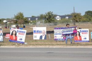 Patterson và Fishback dẫn đầu cuộc đua vào Hội đồng Thành phố Cibolo, Vị trí 3 qua bỏ phiếu sớm