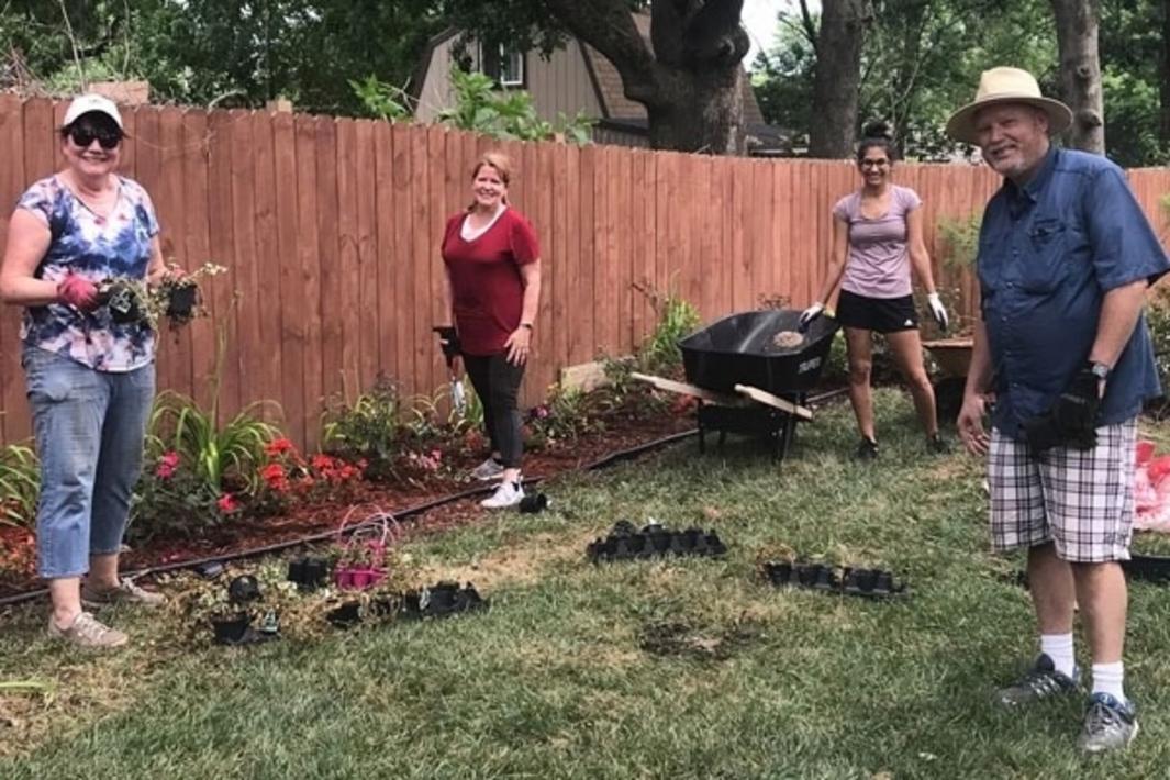 Phi lợi nhuận ở San Marcos cần hỗ trợ xây nhà nhỏ cho người vô gia cư 1 394082