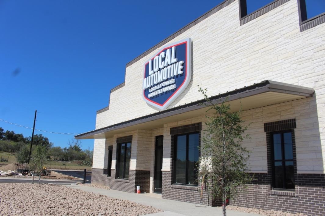 Local Automotive khai trương chi nhánh mới ở Buda 1 394844