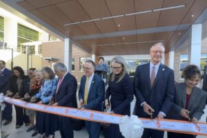 UT Health Khai Trương Trung Tâm Sức Khỏe Não Bộ Mới 23 UT Health Khai Trương Trung Tâm Sức Khỏe Não Bộ Mới