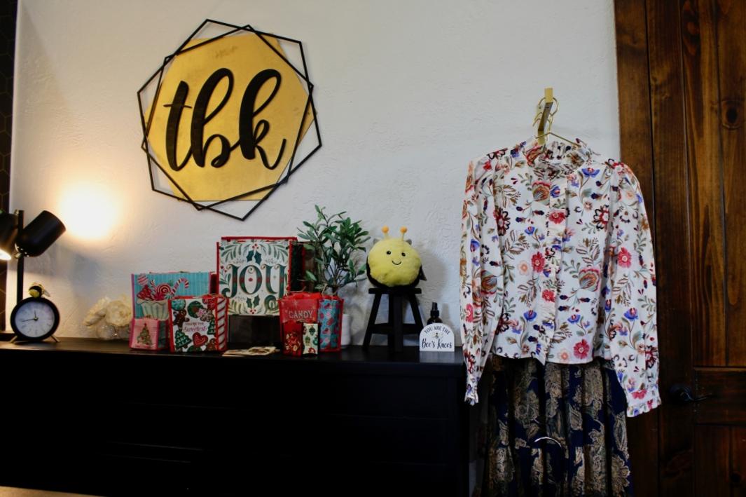 TBK - The Bees Knees mang đến sự tự tin cho khách hàng khi mua sắm 1 395517