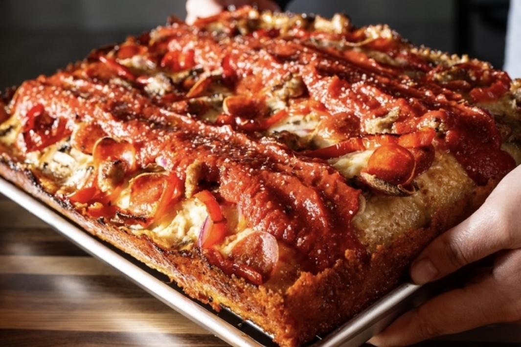 Slice House by Tony Gemignani mang pizza thủ công đến Frisco 1 396101