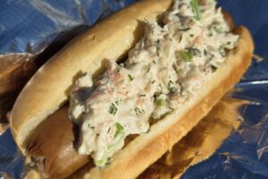 Judy's Dogs Mở Cửa Tại Sân Xe Tải Chestnut Grove 10 Judy’s Dogs Mở Cửa Tại Sân Xe Tải Chestnut Grove