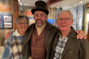 Bảo tàng Lên kế hoạch Tiệc Sinh nhật Ngày 22 Tháng 11 Cho Người mang tên Bastrop 19 Bảo tàng Lên kế hoạch Tiệc Sinh nhật Ngày 22 Tháng 11 Cho Người mang tên Bastrop