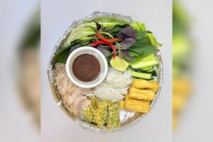 Nhà Hàng Linh’s Kitchen Mới Khai Trương Tại Denton