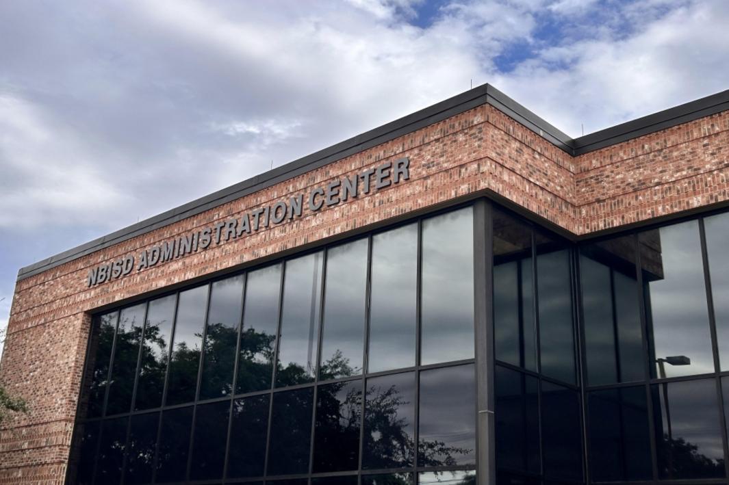 NBISD dự chi $783K cho xe buýt mới 1 397002