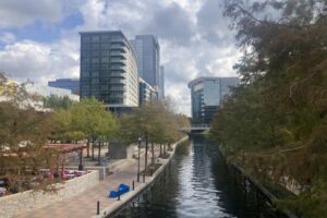 Đường mòn đóng cửa, lịch trình lễ Tạ Ơn thay đổi tại The Woodlands Township