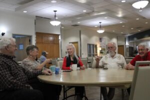 Trung Tâm Hỗ Trợ Cộng Đồng, Tình Thân và Hơn Thế Nữa cho Người Cao Niên tại Boerne