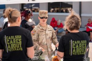 Cách Hãng Luật Carlson Đấu Tranh Cho Cựu Quân Nhân: Từ Chiến Thắng Pháp Lý Đến Phục Vụ Cộng Đồng