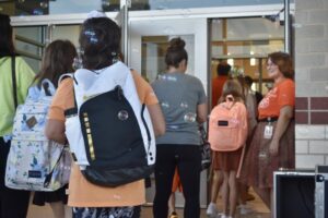 Giới Chức Học Khu Celina Ấn Định Giá Tối Đa Cho 3 Trường Học Mới