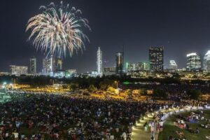 Lễ Đón Giao Thừa Austin Sẽ Được Phủ Sóng Toàn Quốc Cùng Màn Trình Diễn Drone