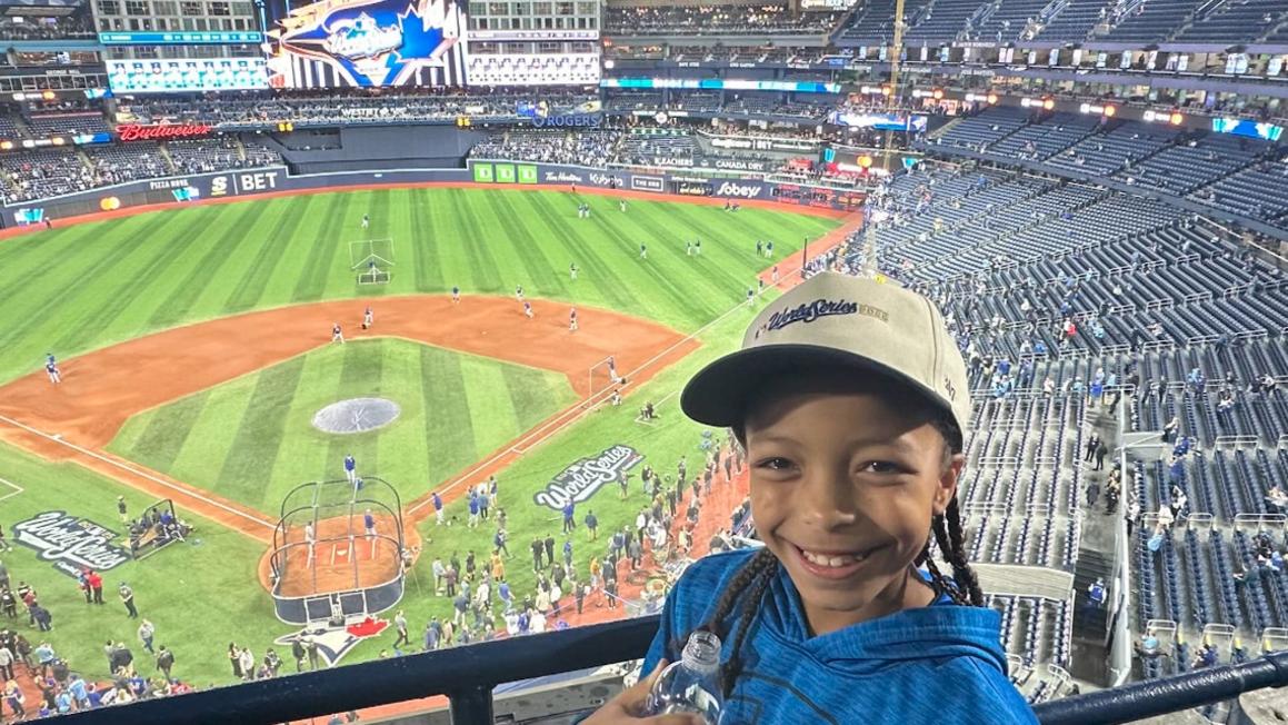 Cô bé 9 tuổi tỏa sáng tại giải bóng mềm World Series 1 3ca22db7 b3cd 4bdf a6d8