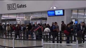 An ninh tại Sân bay Quốc tế SFO tạm đóng cửa sau cuộc gọi đáng ngờ