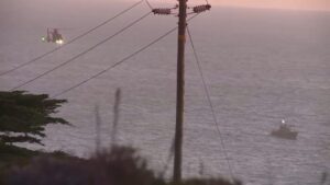 Nỗ lực tìm kiếm người đàn ông bị sóng cuốn trôi ở Big Sur sẽ tiếp tục