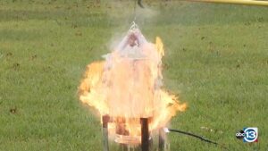 Đừng Để Gà Tây Bị Thiêu Cháy! Tránh Tai Nạn Chiên Gà Vào Mùa Lễ Tạ Ơn 7 Đừng Để Gà Tây Bị Thiêu Cháy! Tránh Tai Nạn Chiên Gà Vào Mùa Lễ Tạ Ơn