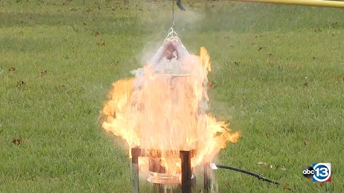 5699646 111519 ktrk turkey fryer demo vid vid