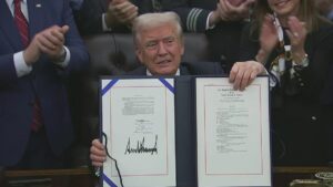 Tổng Thống Trump Được Hỏi Về Email Của Epstein 3 Tổng Thống Trump Được Hỏi Về Email Của Epstein