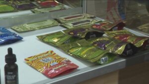 Quốc Hội Mỹ Sắp Bỏ Phiếu Về Dự Luật Có Thể Cấm Sản Phẩm Huyết THC 5 Quốc Hội Mỹ Sắp Bỏ Phiếu Về Dự Luật Có Thể Cấm Sản Phẩm Huyết THC