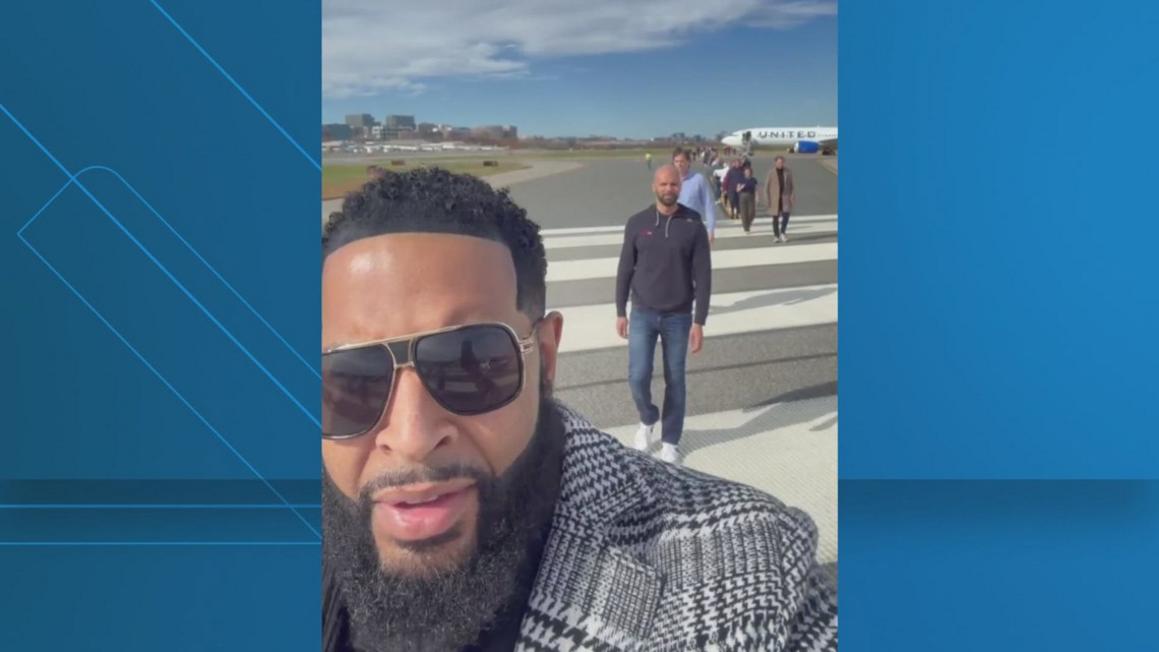 Houston: Mục sư kể lại giây phút kinh hoàng vì đe dọa bom trên máy bay 1 913de250 b86c 4835 a63b