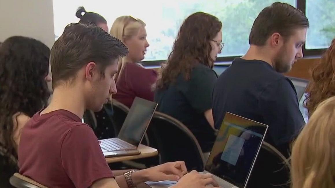 Lộ trình tốt nghiệp mùa thu: Đảm bảo học sinh đi đúng hướng 1 9400e7e1 snapshot 8