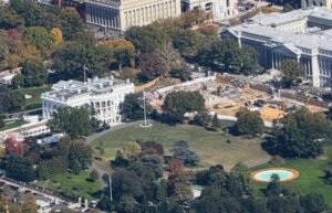 Các công ty xây dựng tại Tòa Bạch Ốc gỡ bỏ website do bị chỉ trích 4 Các công ty xây dựng tại Tòa Bạch Ốc gỡ bỏ website do bị chỉ trích