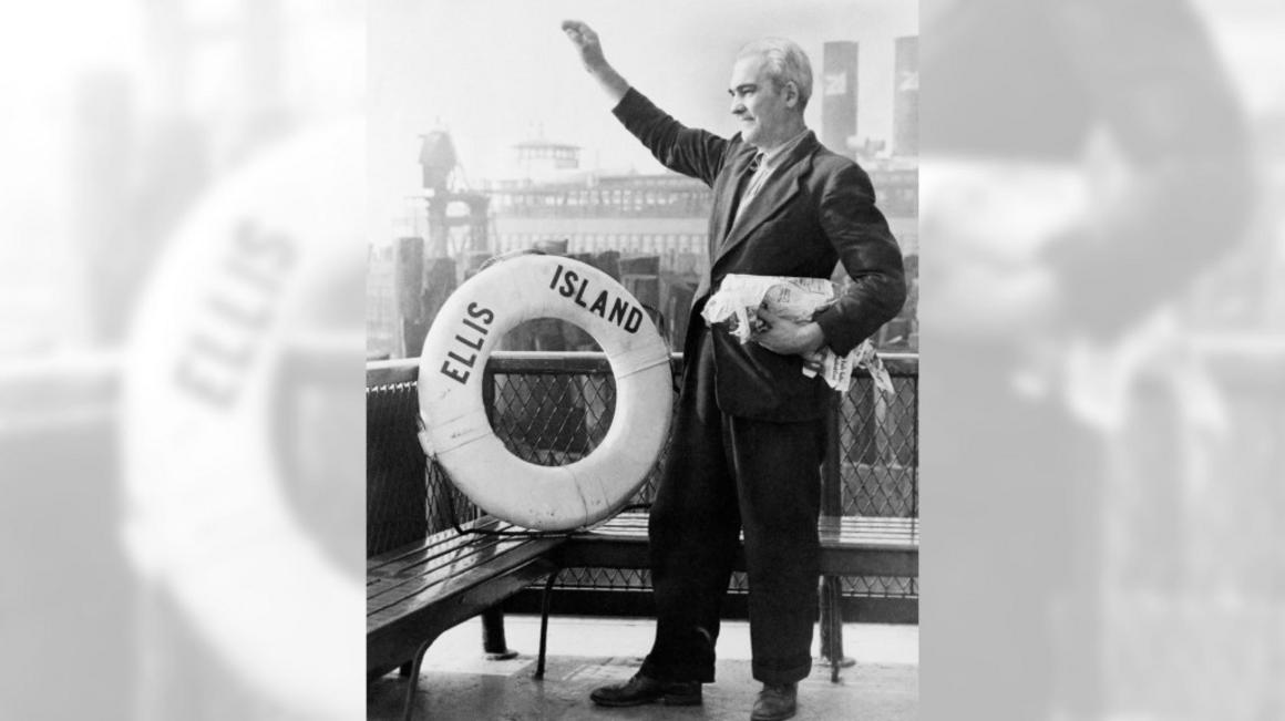 Ngày này năm xưa: Đảo Ellis đóng cửa 1 AP541112080 16x9 1