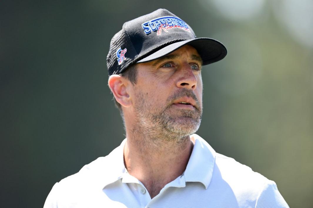 Bí ẩn quanh người vợ bí mật của Aaron Rodgers ngày càng gia tăng: Cô ấy là ai? Liệu cô ấy có thật? 1 AaronRodgersEdgewood