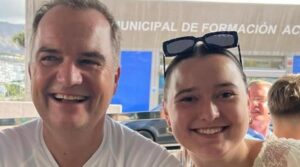 Cha con thiệt mạng trong vụ tai nạn máy bay chở hàng cứu trợ bão lũ đến Jamaica