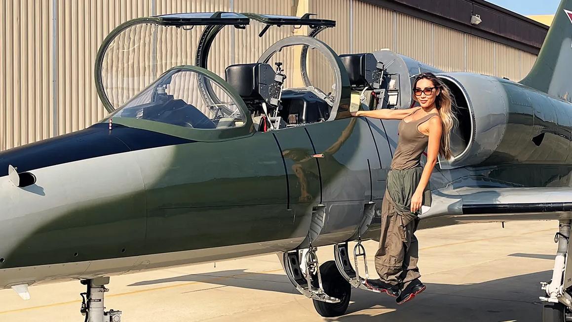 Phản Gián Đặc Biệt: Trung Quốc và Nga Dùng "Điệp Viên Sex" Tấn Công Hoa Kỳ 1 AliiaRoza AliiaRoza Plane