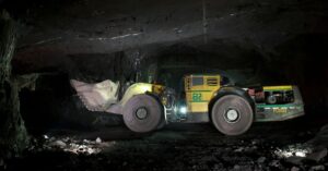 Apple Một Lần Nữa Bị Kiện Về Khoáng Sản Xung Đột Từ Congo và Rwanda