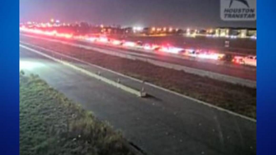Tai nạn khiến I-45 tại Texas City bị đóng cửa 1 BFISCR4ZSVCCHLA6K4GSQEOWJM