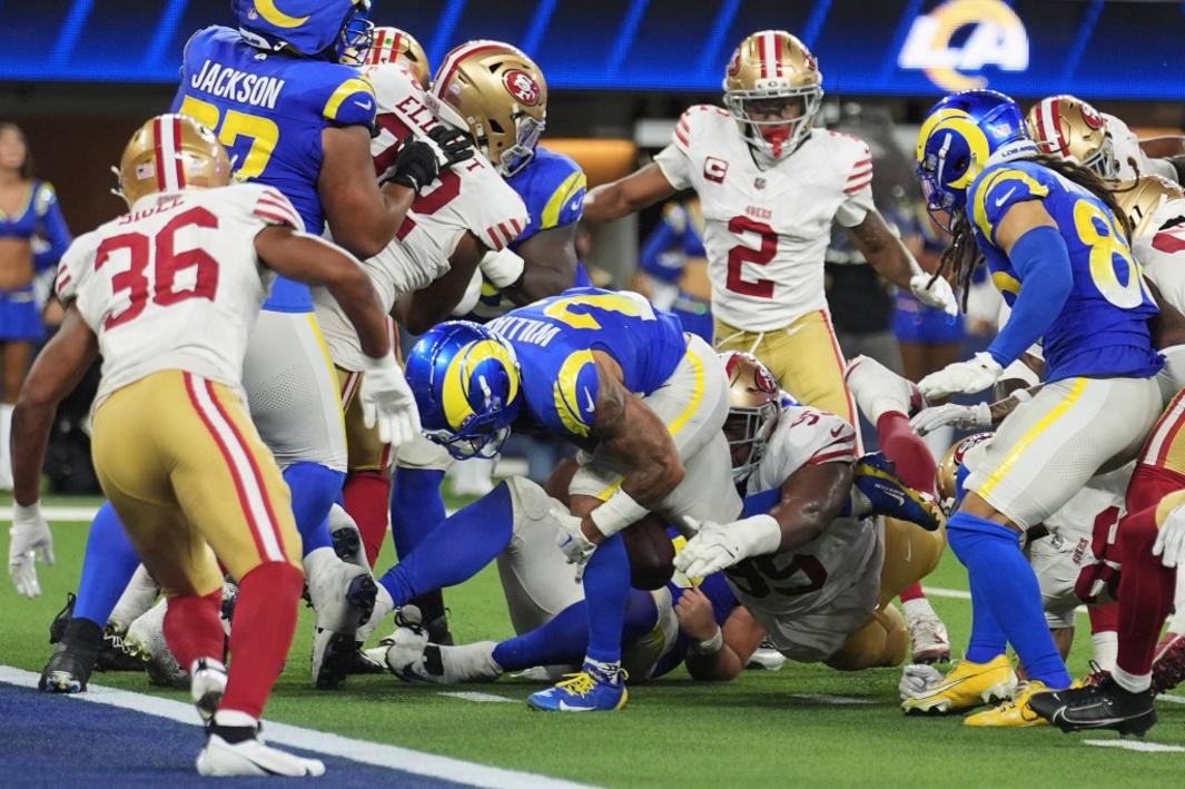 5 yếu tố giúp 49ers đánh bại Rams và hoàn tất cú đúp mùa giải 1 BNG L 49ERS 1003 4a4ee3