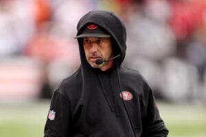 Kurtenbach: 49ers có thể khai thác điểm yếu của Shedeur Sanders nhưng không thể xem thường các cầu thủ còn lại của Browns 8 Kurtenbach: 49ers có thể khai thác điểm yếu của Shedeur Sanders nhưng không thể xem thường các cầu thủ còn lại của Browns