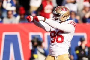 49ers ký hợp đồng Clelin Ferrell vào đội hình chính thức, gọi Eli Apple từ đội tập 2 49ers ký hợp đồng Clelin Ferrell vào đội hình chính thức, gọi Eli Apple từ đội tập