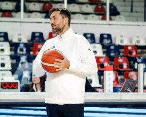 Trợ lý Warriors DeMarco sẽ dẫn dắt đội bóng WNBA New York Liberty 7 Trợ lý Warriors DeMarco sẽ dẫn dắt đội bóng WNBA New York Liberty