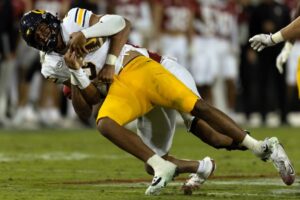 Cal thất bại trước Stanford vì mắc nhiều lỗi 10 Cal thất bại trước Stanford vì mắc nhiều lỗi