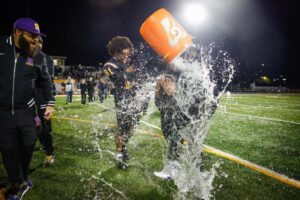 Bóng bầu dục trung học California 2025: Lịch thi đấu CIF Vòng khu vực và Trận tranh chức vô địch Quốc gia 10 Bóng bầu dục trung học California 2025: Lịch thi đấu CIF Vòng khu vực và Trận tranh chức vô địch Quốc gia