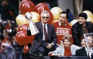 Cựu huấn luyện viên 49ers George Seifert, Mike Shanahan và Bill Belichick vào vòng chung kết Hall of Fame 9 Cựu huấn luyện viên 49ers George Seifert, Mike Shanahan và Bill Belichick vào vòng chung kết Hall of Fame