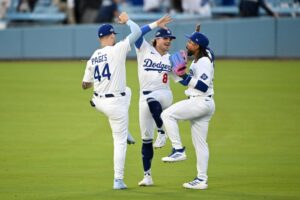 SF Giants Chiêu Mộ 2 Tuyển Thủ, Trong Đó Có Cựu Cầu Thủ Dodgers 10 SF Giants Chiêu Mộ 2 Tuyển Thủ, Trong Đó Có Cựu Cầu Thủ Dodgers