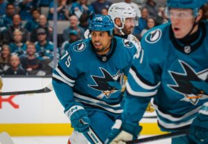 Đội Sharks đưa cầu thủ Reaves vào danh sách bị thương, gọi cầu thủ trẻ từ San Jose Barracuda 9 Đội Sharks đưa cầu thủ Reaves vào danh sách bị thương, gọi cầu thủ trẻ từ San Jose Barracuda