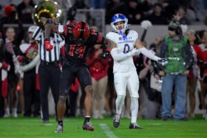 San Jose State thua San Diego State 3-25, mất quarterback