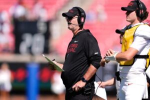 Những điều cần biết trước khi Stanford đấu với Bill Belichick và North Carolina vào Thứ Bảy 2 Những điều cần biết trước khi Stanford đấu với Bill Belichick và North Carolina vào Thứ Bảy