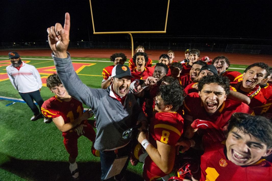 Willow Glen, với nỗ lực của cả đội, đánh bại Sobrato giành chức vô địch giải đấu 1 BNG L WILLOWGLEN 01107 7