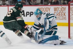 Bàn thắng hiệp phụ của Collin Graf giúp Sharks lội ngược dòng hạ Minnesota Wild