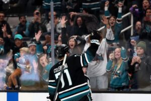 Kurtenbach: Macklin Celebrini – 'Steph Curry' của Sharks, cuộc cách mạng đang bắt đầu 15 Kurtenbach: Macklin Celebrini – ‘Steph Curry’ của Sharks, cuộc cách mạng đang bắt đầu